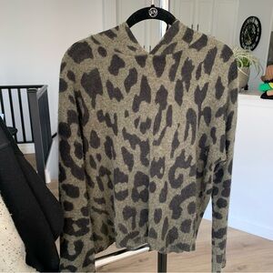Skull Cashere hooded leopard/skull sweater